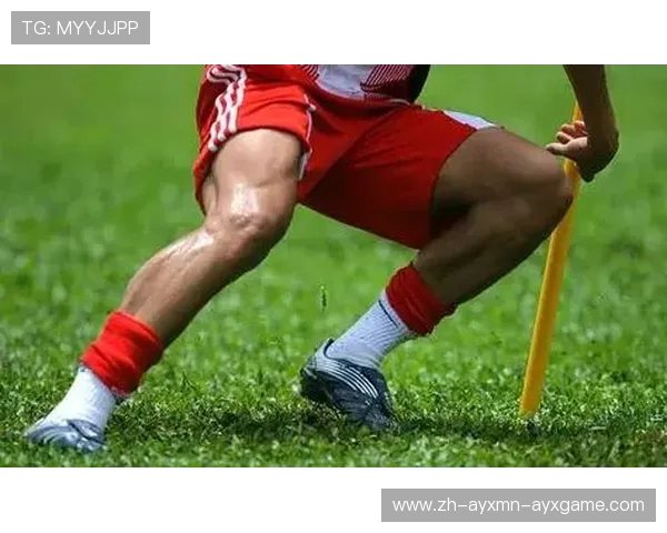 足球训练中的耐力提升与力量训练